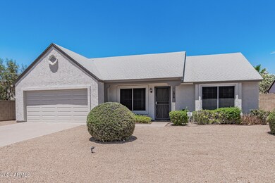 1016 E Utopia Rd, Phoenix, AZ 85024 - photo 2