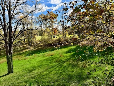 801 Newton Rd, Vernon, VT 05354 - photo 3