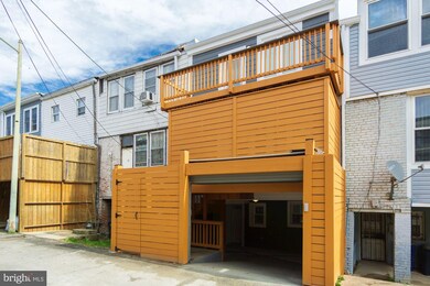 1118 4th St NE, Washington, DC 20002 - photo 2