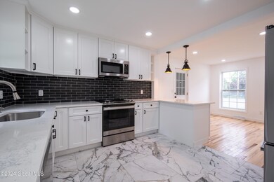 2285 Troy Schenectady Rd, Schenectady, NY 12309 - photo 7