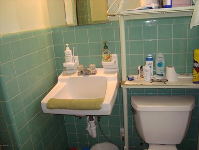 7041 Sans Souci Rd, Jacksonville, FL 32216 - photo 5