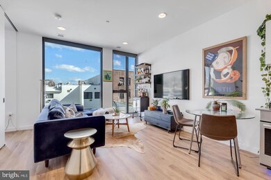 Chapman Stables unit 329, Washington, DC 20001 - photo 7