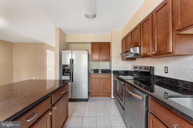 2750 Hunters Gate Terrace, Silver Spring, MD 20904 - photo 6