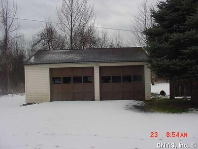 Parking Lot/Garage