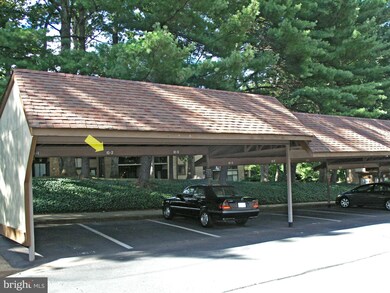 1657 Parkcrest Cir unit 301, Reston, VA 20190 - photo 4