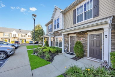 100 Weatherby Ln unit 100, Central Islip, NY 11722 - photo 2