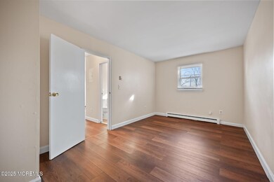 175 Buckelew Ave unit BLDG 2 APT 14, Jamesburg, NJ 08831 - photo 7