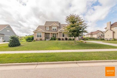 836 Augusta Dr, Oregon, WI 53575 - photo 2