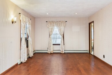 93 Sylvia St, Arlington, MA 02476 - photo 3