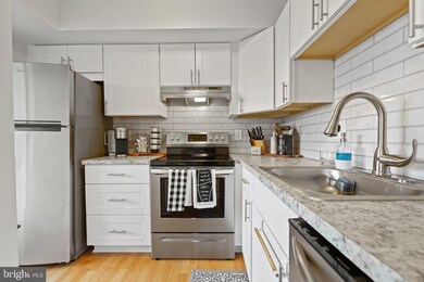 5804 Village Green Dr unit H, Alexandria, VA 22309 - photo 7