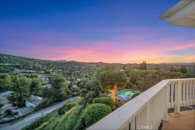 4870 Alatar Dr, Woodland Hills, CA 91364 - photo 2