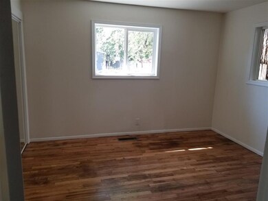 219 S Diamond St, Nampa, ID 83686 - photo 3