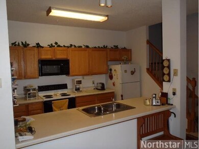 10736 Tamarack St NW unit 204, Coon Rapids, MN 55433 - photo 2