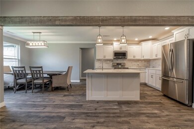 1680 Colonel Bartow Dr, Prairie Grove, AR 72753 - photo 5