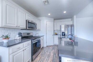 3445 E Quebec St, Broken Arrow, OK 74014 - photo 3