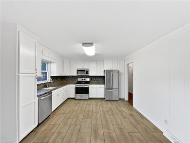 1176 Hickory Tree Rd, Winston Salem, NC 27127 - photo 4