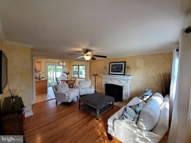 3907 Woodhaven Dr, Wilmington, DE 19808 - photo 4