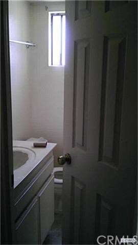1/2 bathroom