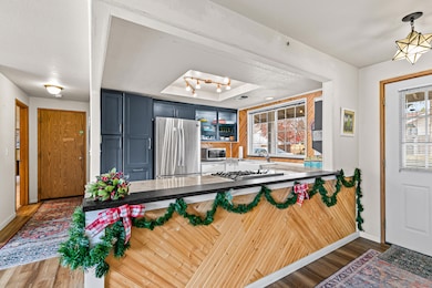 439 Midway Rd, Medford, OR 97501 - photo 5