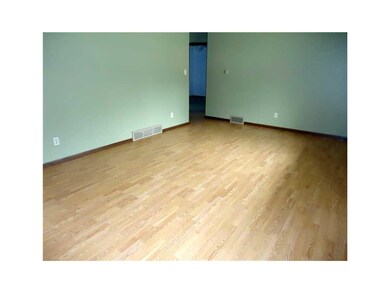 Living Room. LAMINATE FLOORING