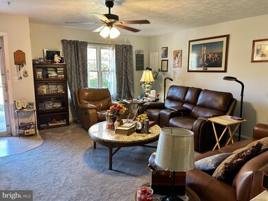 1034 Benjamin Place unit 19, Hagerstown, MD 21742 - photo 2