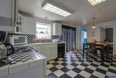 1318 Main St, Lyons, OR 97358 - photo 5