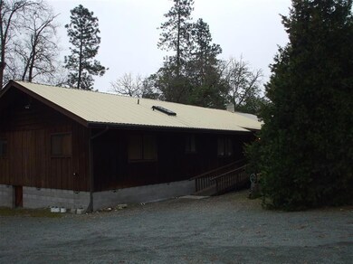 2810 W Evans Creek Rd, Rogue River, OR 97537 - photo 2