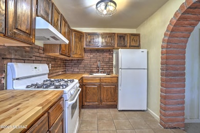 2512 S Jefferson Ave, Tucson, AZ 85711 - photo 4