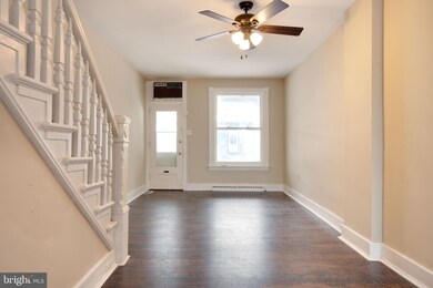 1138 Locust St, Reading, PA 19604 - photo 3