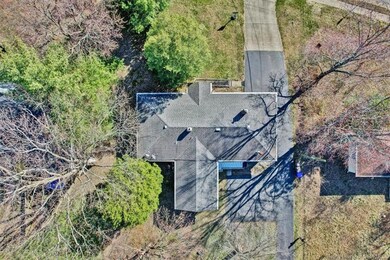 601 Hausfeldt Ln, New Albany, IN 47150 - photo 5