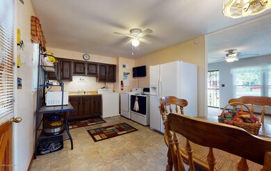 6109 Herron Ct, Louisville, KY 40229 - photo 7