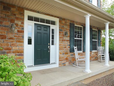 723 Green Meadow Dr, Douglassville, PA 19518 - photo 2