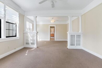 Living Room, Dining Room. Original Wood Floors und