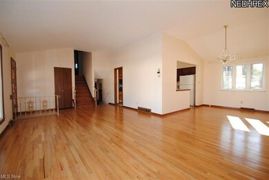 22643 Marleen Dr, Cleveland, OH 44126 - photo 3