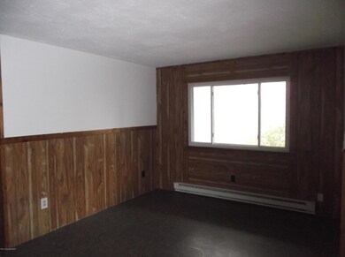 219 Joy Glen unit 202, Effort, PA 18330 - photo 3