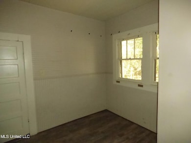 514 S 5th St, McComb, MS 39648 - photo 7
