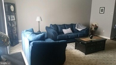 2537 Casimir St, Philadelphia, PA 19137 - photo 3