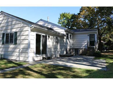 4 Mianus View Terrace, Cos Cob, CT 06807 - photo 2