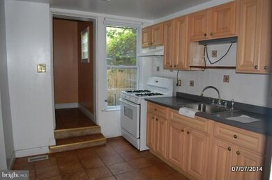 639 N Rosedale St, Baltimore, MD 21216 - photo 5