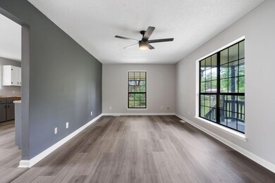 6-web-or-mls-1104 A North Chattanooga St