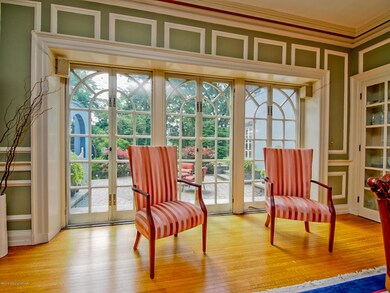 707 Thomas St, Stroudsburg, PA 18360 - photo 4