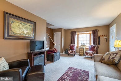 109 W Garrison Rd, Brookhaven, PA 19015 - photo 6