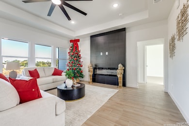 16724 Llano Estacado Dr, Atascosa, TX 78002 - photo 6