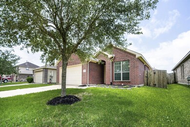 384 De Coster Blvd, Alvin, TX 77511 - photo 5