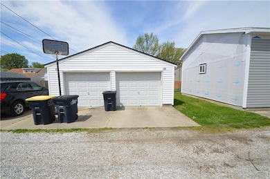 59 S 6th Ave, Beech Grove, IN 46107 - photo 5