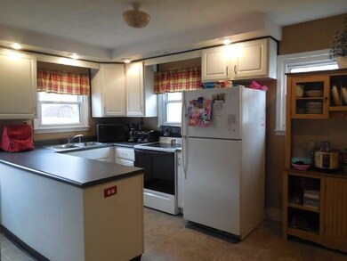 308 Oak St, Tipton, IN 46072 - photo 7