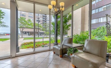 6300 N Sheridan Rd unit 212, Chicago, IL 60660 - photo 3