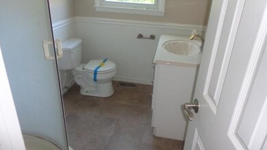 203 W Taylor St, Manchester, TN 37355 - photo 4