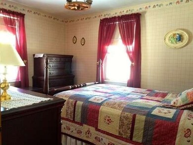 13 Rosewood Dr, Worcester, MA 01602 - photo 6