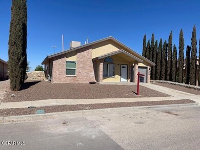 656 Orchid Dr, Horizon City, TX 79928 - photo 2